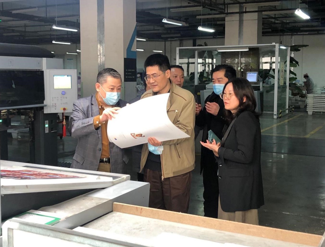 1655086576111600.jpg 1.jpg