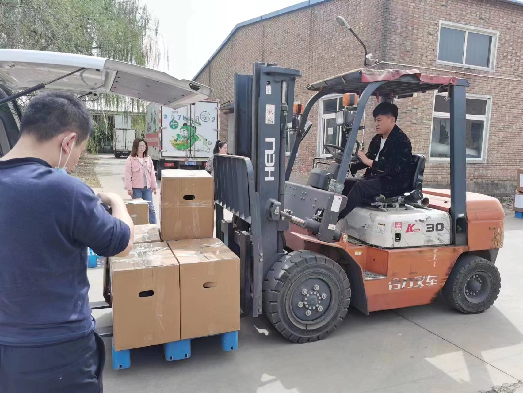 1681715662830811.jpg d18dbb4f9a04a2cde626904ebd97a13.jpg