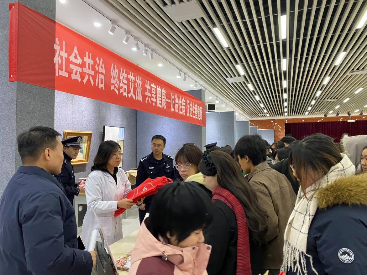 1733110477372123.png 图片2.png